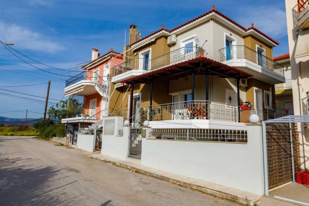 Jilda S Apartment With Private Garden! Nauplia Exterior foto